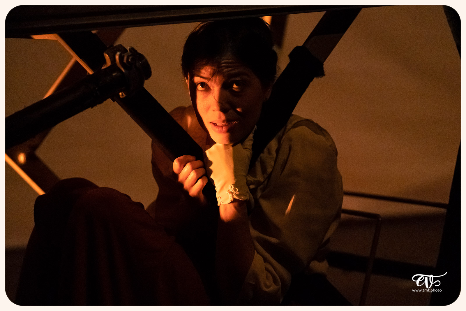 LA MESNIE H. - UN JOUR D'ÉTÉ